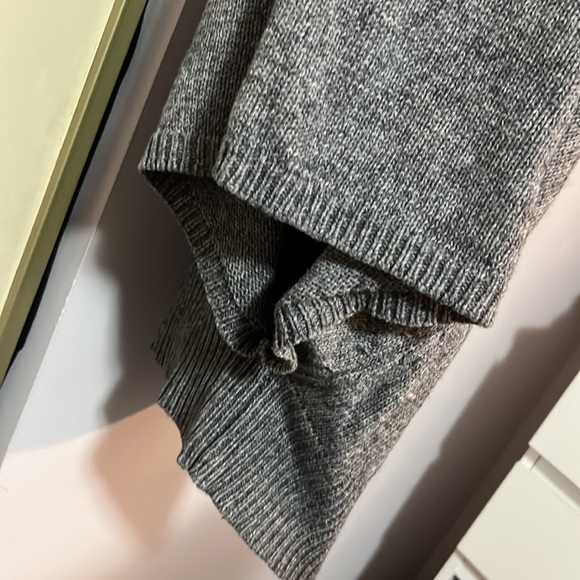 Turtle neck sweater - Picture 2 of 2